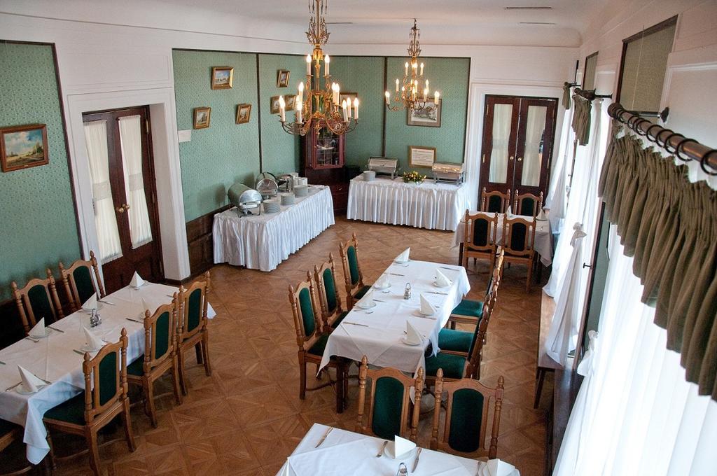 Hotel Zamek Pultusk Dom Polonii 외부 사진