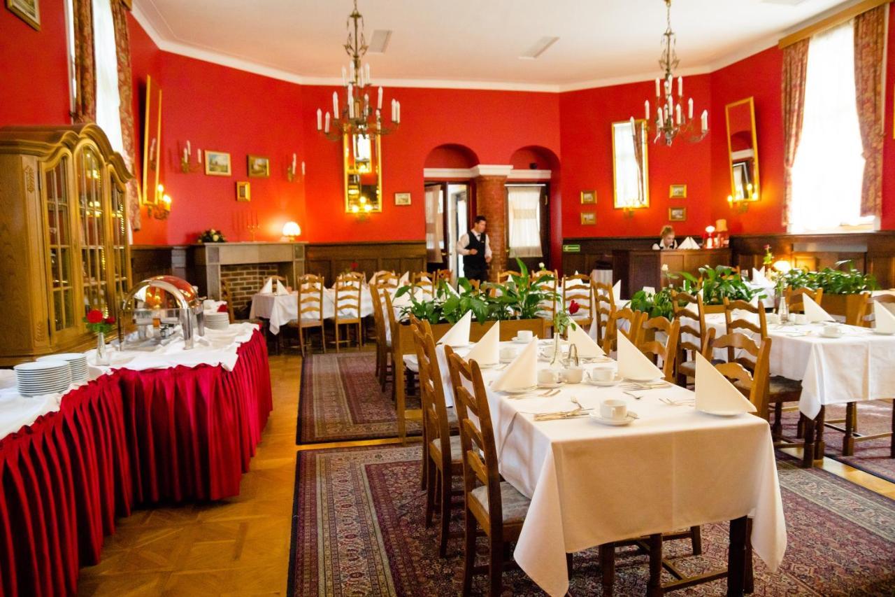 Hotel Zamek Pultusk Dom Polonii 외부 사진